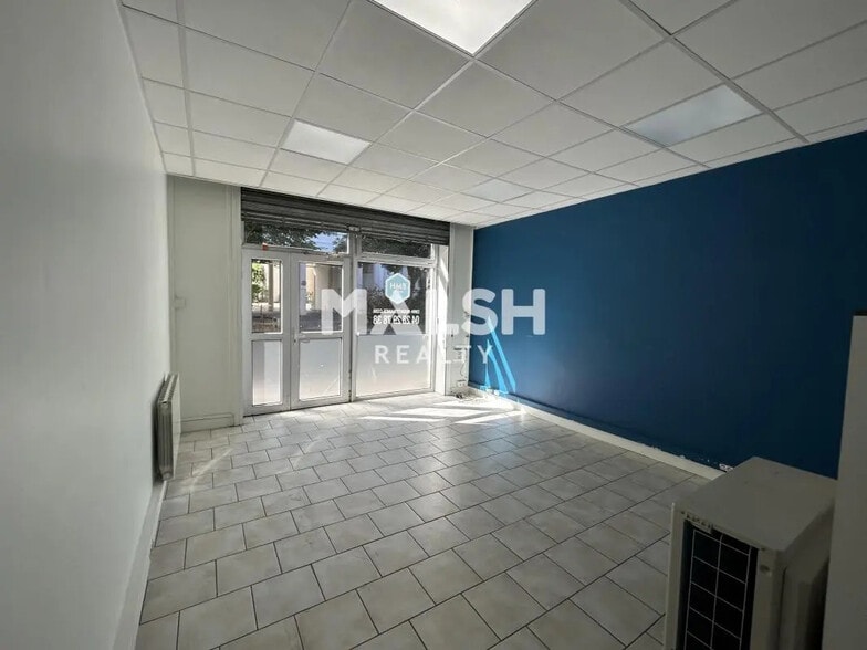 Bureau dans Lyon à vendre - Photo de l’immeuble – Image 3 sur 7