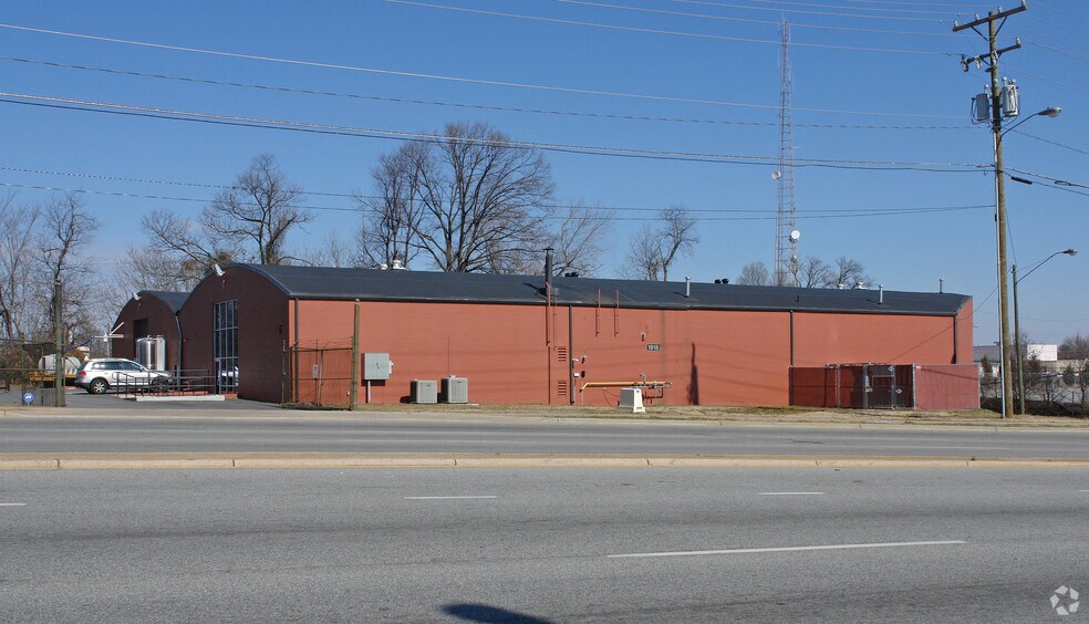 1918 W Gate City Blvd, Greensboro, NC à vendre - Photo de l’immeuble – Image 3 sur 4