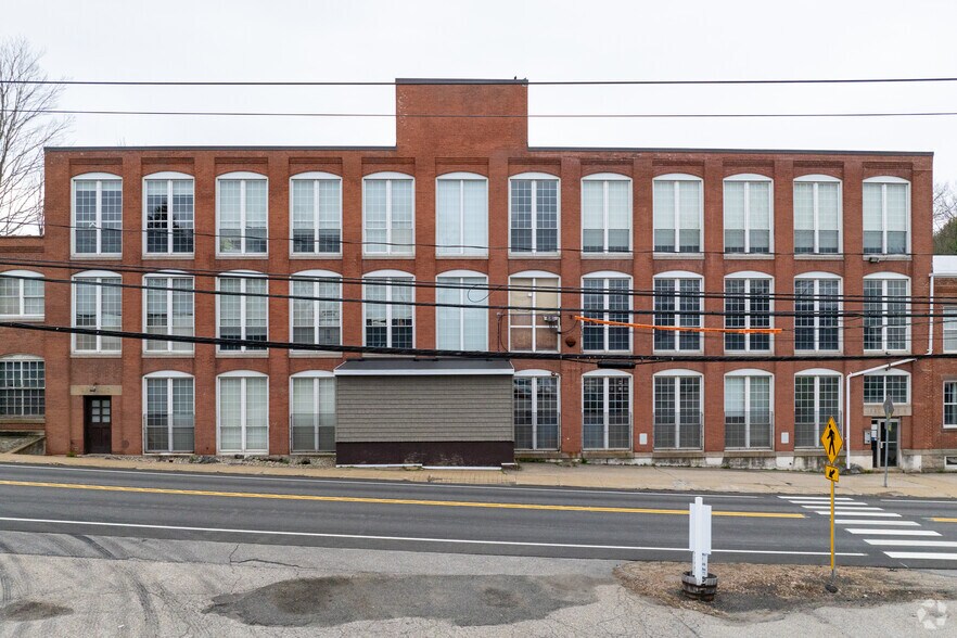 156 River Rd, Willington, CT à louer - Photo principale – Image 1 sur 6