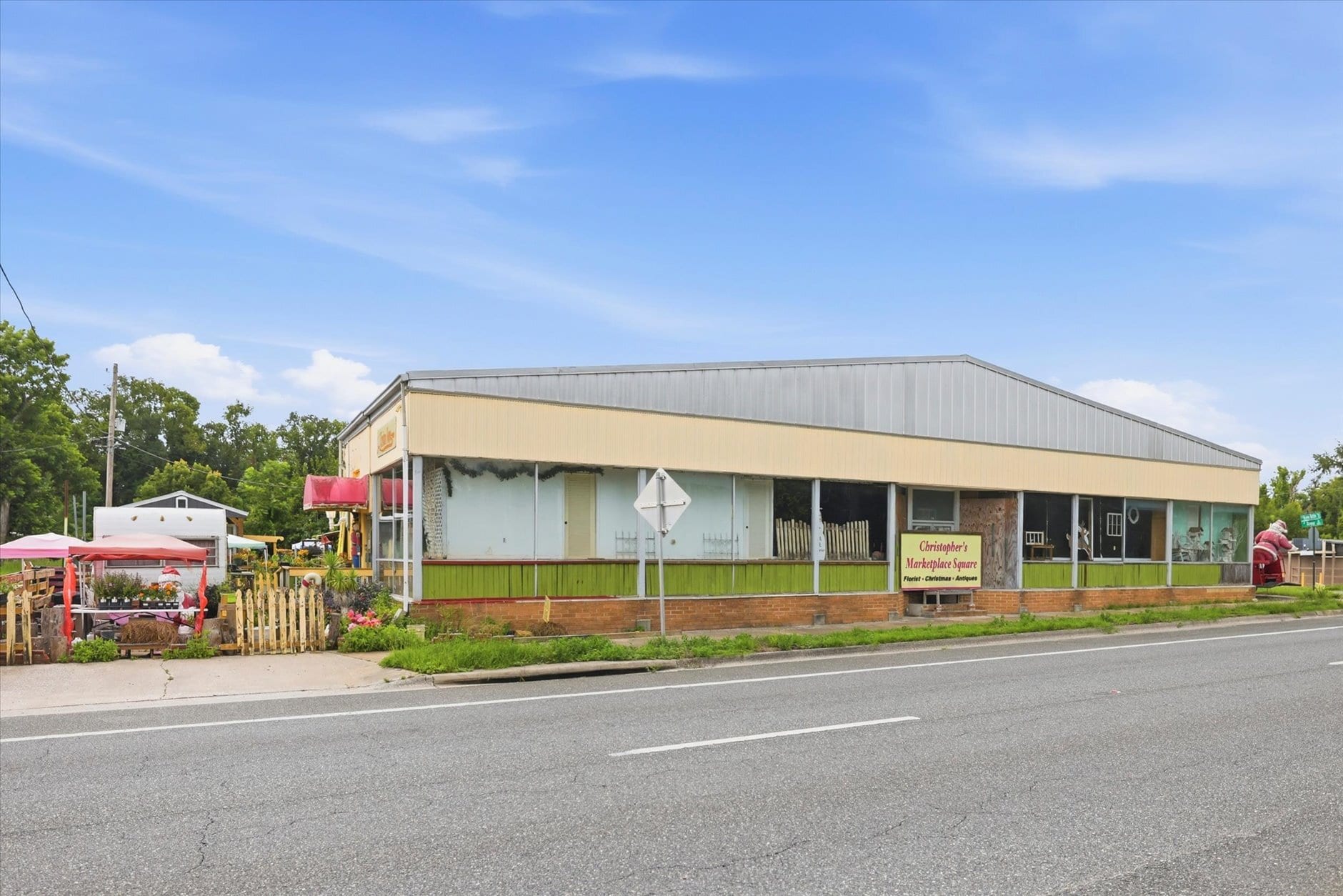 114 S Byron Butler Pky, Perry, FL à vendre Photo principale– Image 1 sur 9