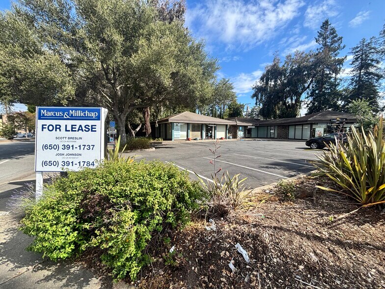 2890 El Camino Real, Redwood City, CA à louer - Photo de l’immeuble – Image 2 sur 11