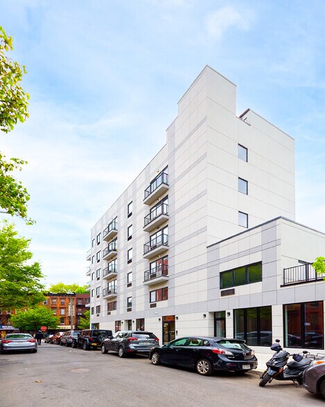 28 Spencer Place, Brooklyn, NY à louer - Photo de l’immeuble – Image 2 sur 3