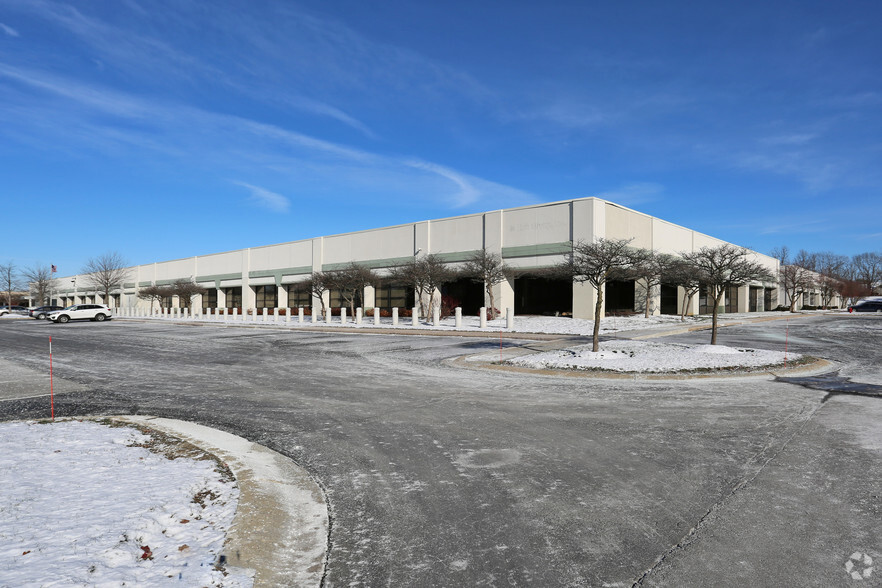 701 Congressional Blvd, Carmel, IN à louer - Photo de l’immeuble – Image 3 sur 4