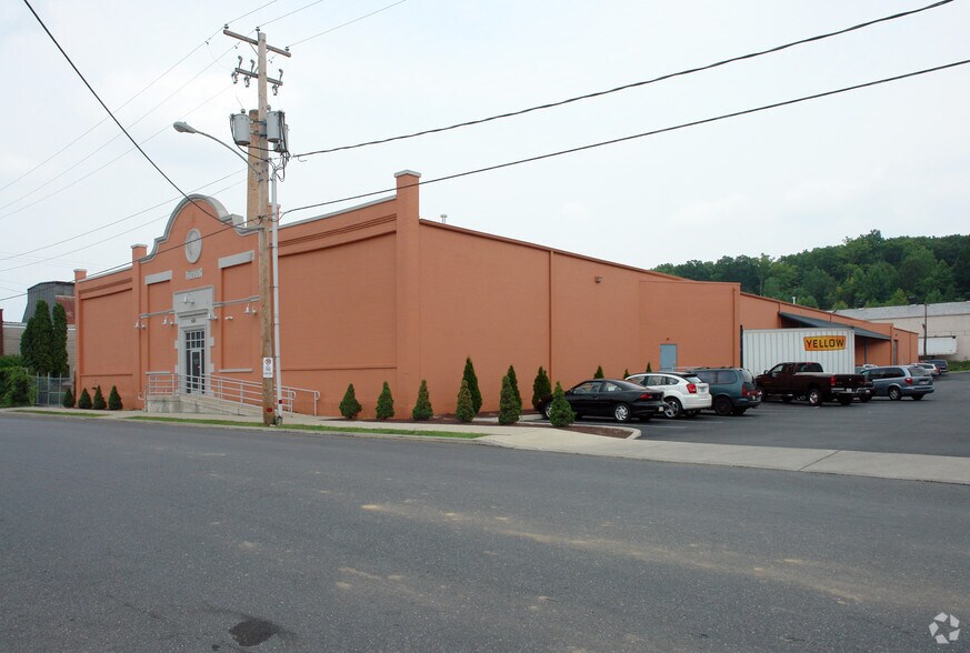 401 S Carlisle St, Allentown, PA à vendre - Photo de l’immeuble – Image 3 sur 5