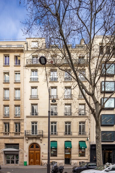 40 Avenue Kléber, Paris à louer - Photo de l’immeuble – Image 2 sur 3