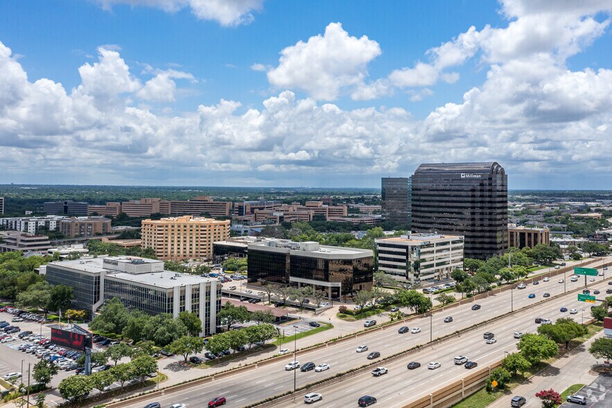 10100 N Central Expy, Dallas, TX à louer - Aérien – Image 3 sur 30