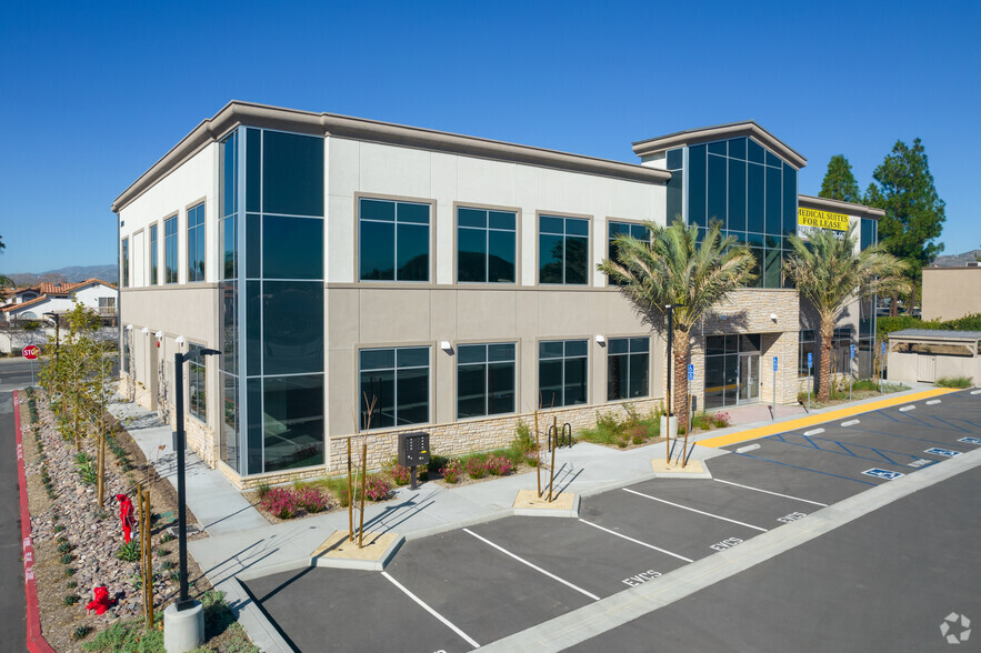 25130 Hancock Ave, Murrieta, CA à louer - Photo de l’immeuble – Image 1 sur 7