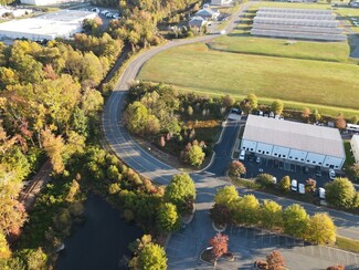 Plus de détails pour 3406 Shannon Park Dr, Fredericksburg, VA - Industriel/Logistique à louer