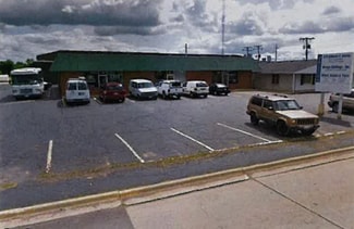 Plus de détails pour 1517 Windsor Rd, Loves Park, IL - Industriel/Logistique à vendre