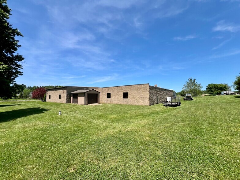1303 Avondale Rd, New Windsor, MD à vendre - Photo de l’immeuble – Image 3 sur 21