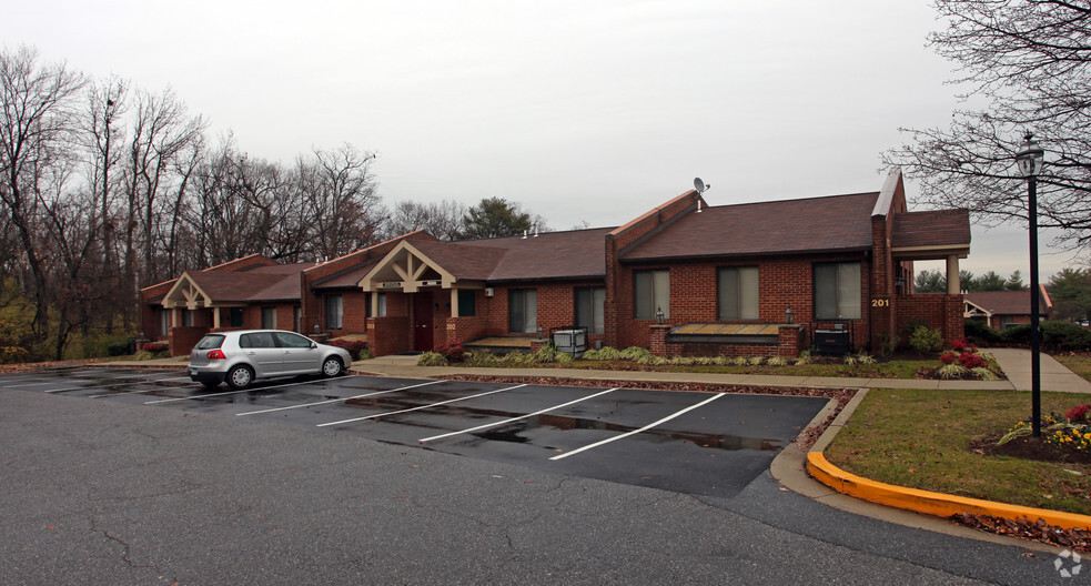 7050 Chesapeake Rd, Landover Hills, MD à louer - Photo principale – Image 1 sur 2