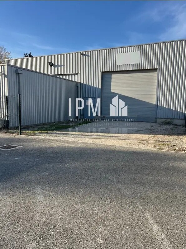 Plus de détails pour Local d'activités à louer