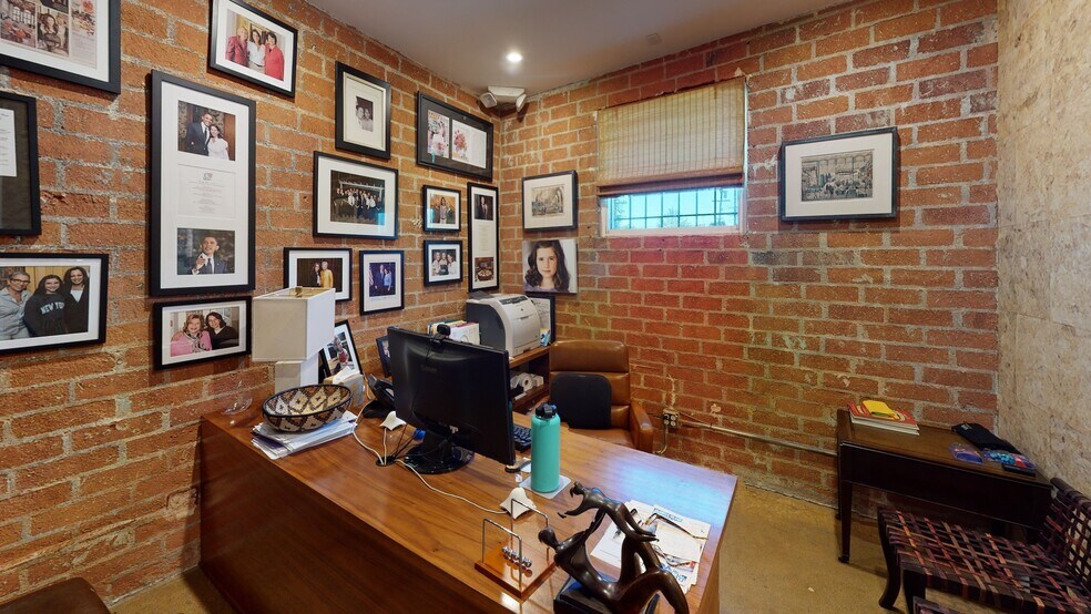 3923 W Jefferson Blvd, Los Angeles, CA à louer - Photo intérieure – Image 3 sur 10