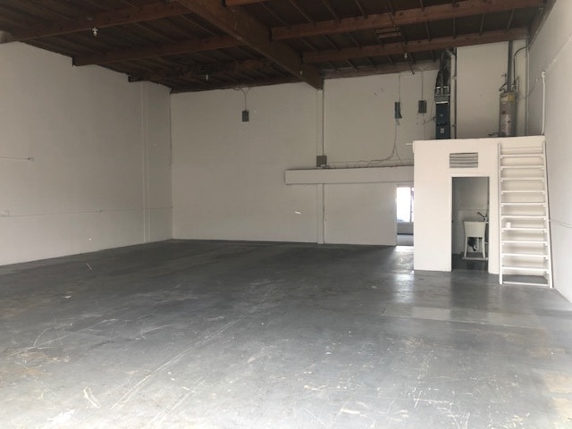 1580 E Edinger Ave, Santa Ana, CA à louer Photo intérieure– Image 1 sur 9