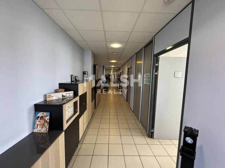 Bureau dans Saint-Étienne à louer - Photo de l’immeuble – Image 3 sur 5
