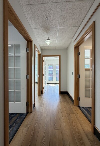 285-295 E 5th Ave, Eugene, OR à louer - Photo intérieure – Image 3 sur 5