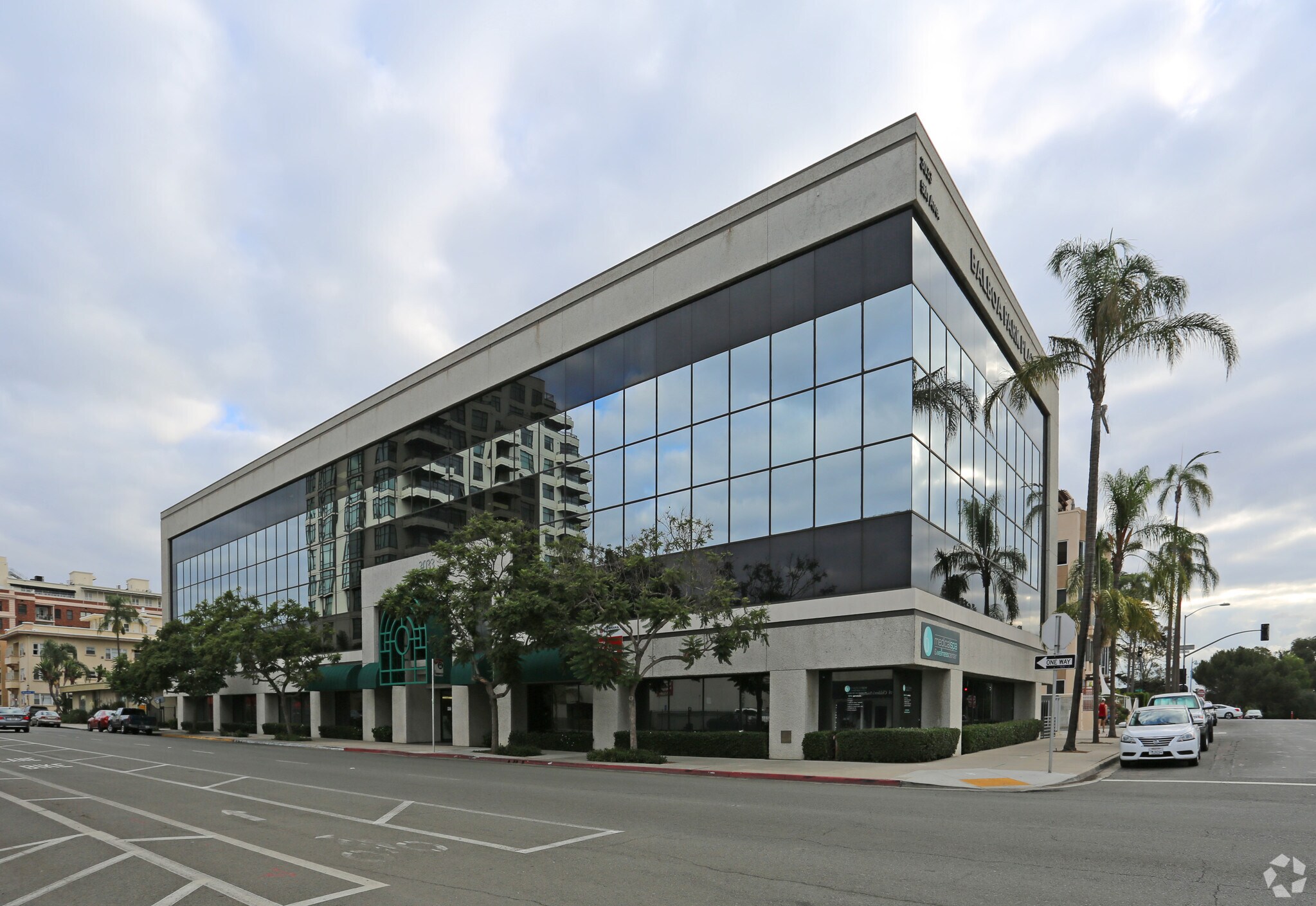 3033 5th Ave, San Diego, CA à louer Photo principale– Image 1 sur 4