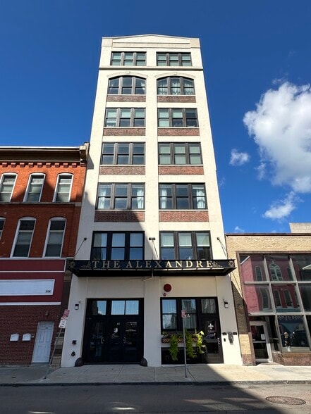 510 Washington St, Buffalo, NY à vendre - Photo de l’immeuble – Image 3 sur 17