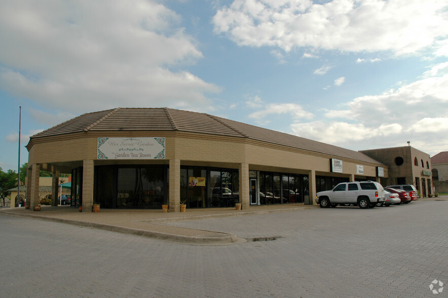 1300 Ralph Hall Pky, Rockwall, TX à louer - Photo de l’immeuble – Image 2 sur 6