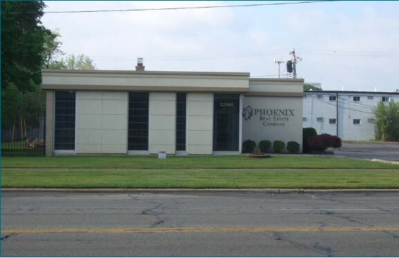 23861 W McNichols Rd, Detroit, MI à vendre - Photo de l’immeuble – Image 1 sur 17