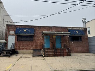 Plus de détails pour 2008 127th St, College Point, NY - Local commercial à vendre