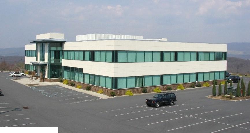 72 Glenmaura National Blvd, Moosic, PA à louer - Photo de l’immeuble – Image 2 sur 23