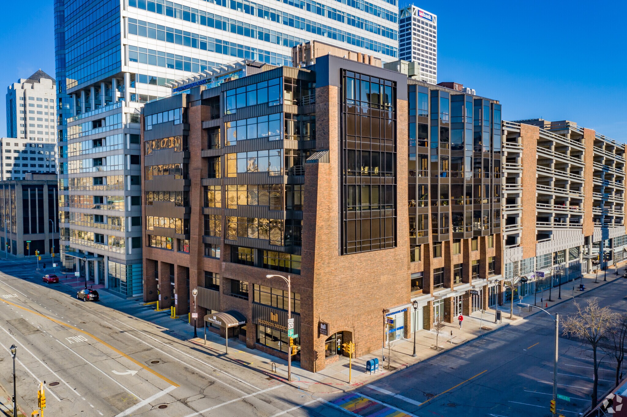 788 N Jefferson St, Milwaukee, WI à louer Photo de l’immeuble– Image 1 sur 6