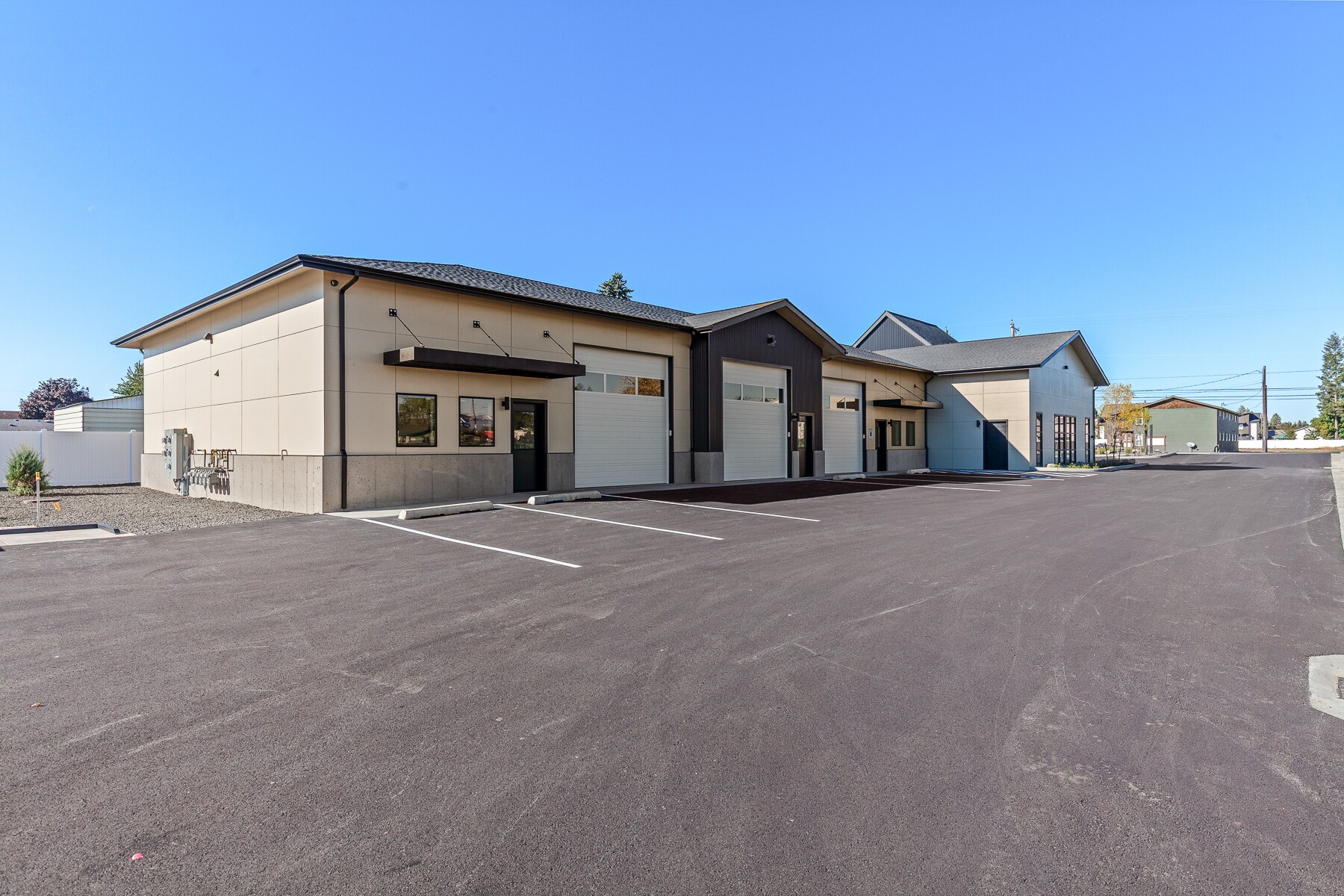 9409 Aerial cir, Hayden, ID à louer Photo principale– Image 1 sur 10