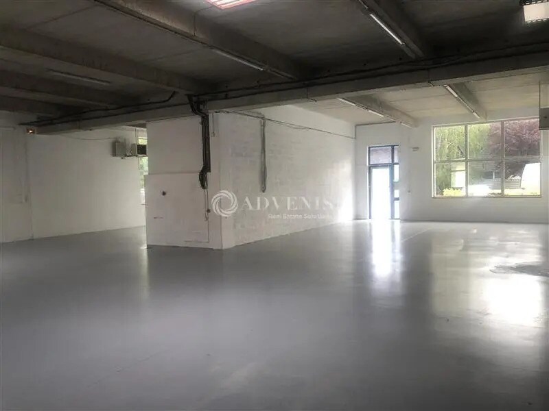 Local d’activités dans La Verrière à louer Photo intérieure– Image 1 sur 8
