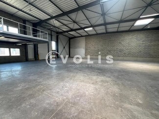 Plus de détails pour 50 Rue Jean Zay, Saint-Priest - Bureau, Local d'activités à louer