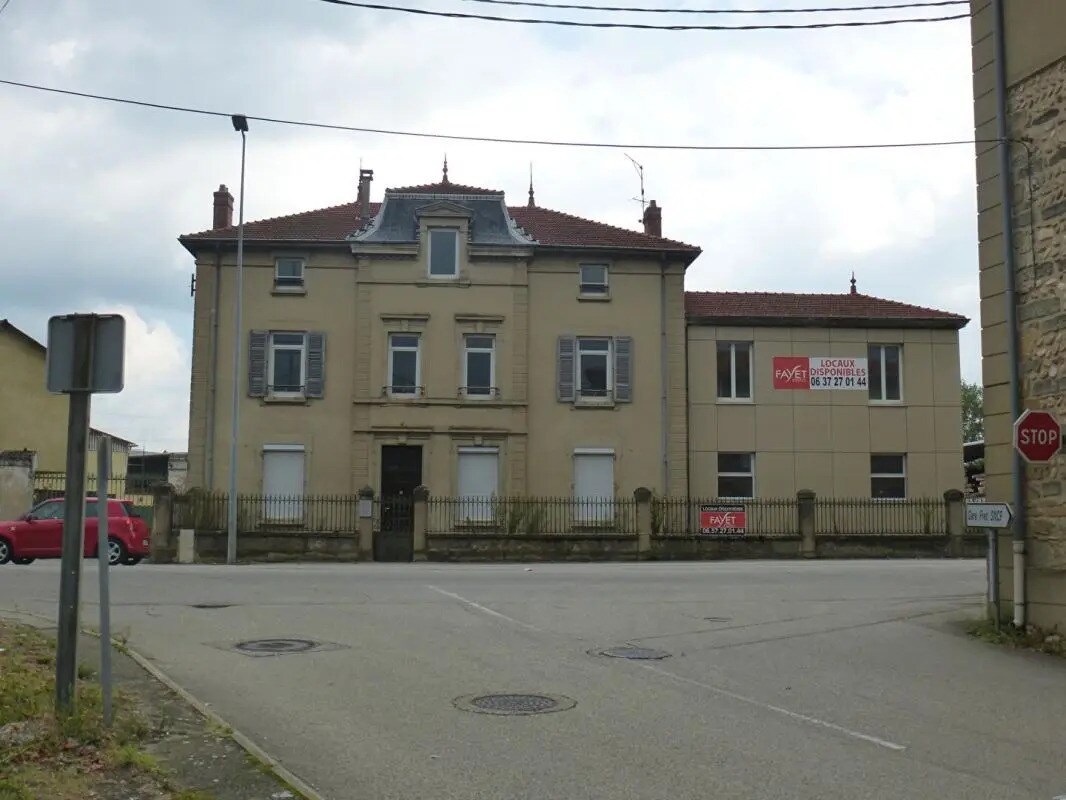 Bureau dans Salaise-sur-Sanne à louer Photo de l’immeuble– Image 1 sur 4