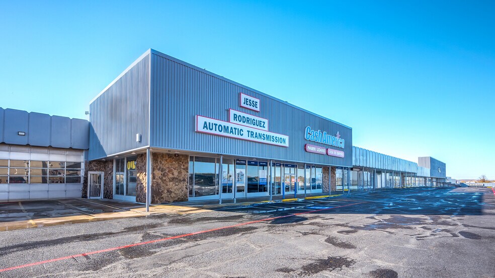 8101-8155 W Camp Bowie Blvd, Fort Worth, TX à louer - Photo de l’immeuble – Image 3 sur 15