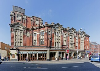 Plus de détails pour Local commercial à louer