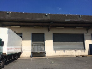 49 Route Principale Du Port, Gennevilliers à louer Photo de l’immeuble– Image 2 sur 9