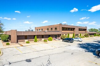 Plus de détails pour 8350 Hickman Rd, Clive, IA - Bureau à louer