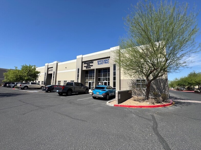 8925 W Larkspur Dr, Peoria, AZ à vendre - Photo de l’immeuble – Image 2 sur 7