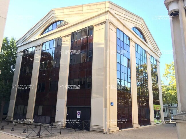 Plus de détails pour Bureau à louer