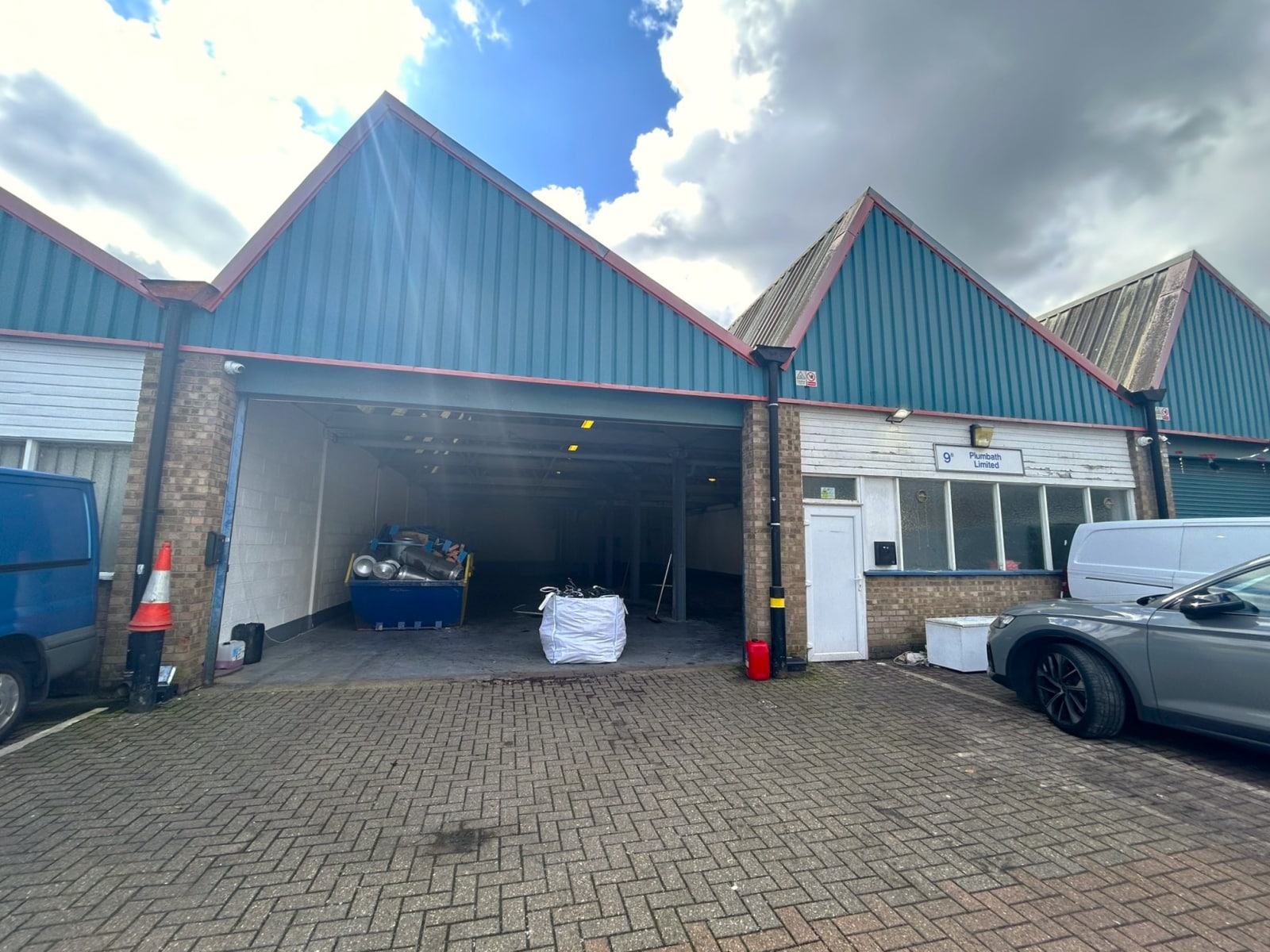 Leagrave Rd, Luton à louer Photo principale– Image 1 sur 2