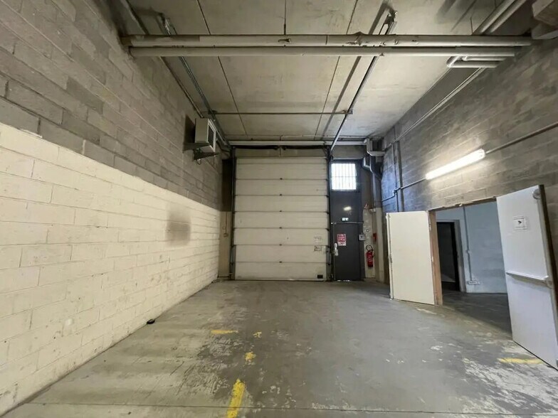 33 Rue Maurice Gunsbourg, Ivry-sur-Seine à louer - Photo de l’immeuble – Image 3 sur 11