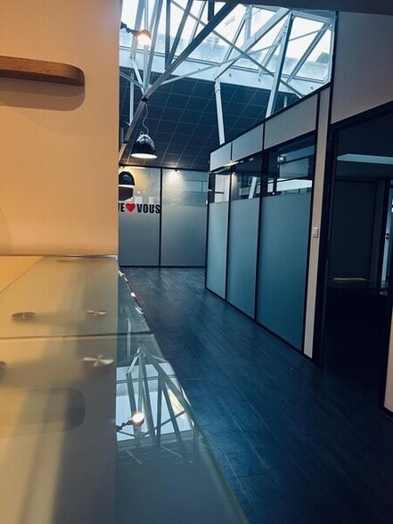 Immeuble residentiel dans Lyon à vendre - Photo intérieure – Image 3 sur 15