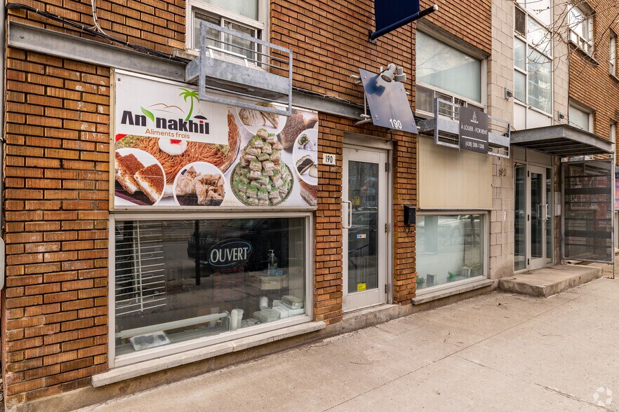 190 Rue Chabanel O, Montréal, QC à louer - Photo de l’immeuble – Image 3 sur 5