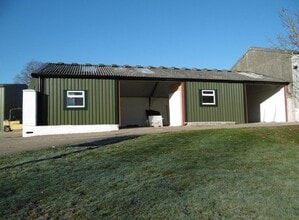 Units 5 - 8, Forstal Farm Business Park, Goudhurst Rd, Tunbridge Wells à louer Photo de l’immeuble– Image 1 sur 5