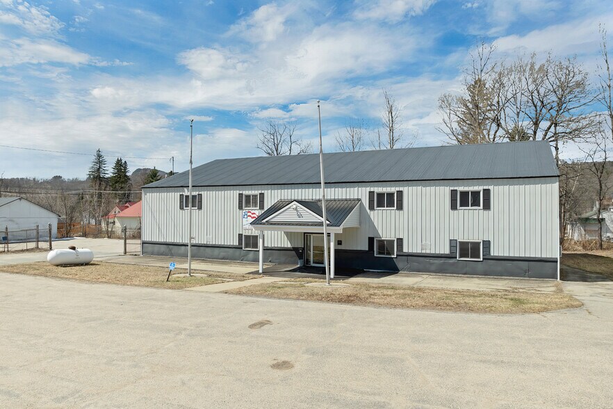 55 Maynesboro St, Berlin, NH à vendre - Photo de l’immeuble – Image 2 sur 102