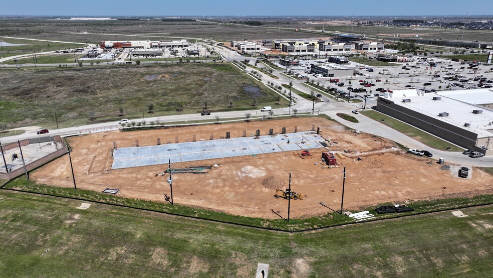 22225 Elyson Falls Dr, Katy, TX à louer - Photo de l’immeuble – Image 1 sur 7
