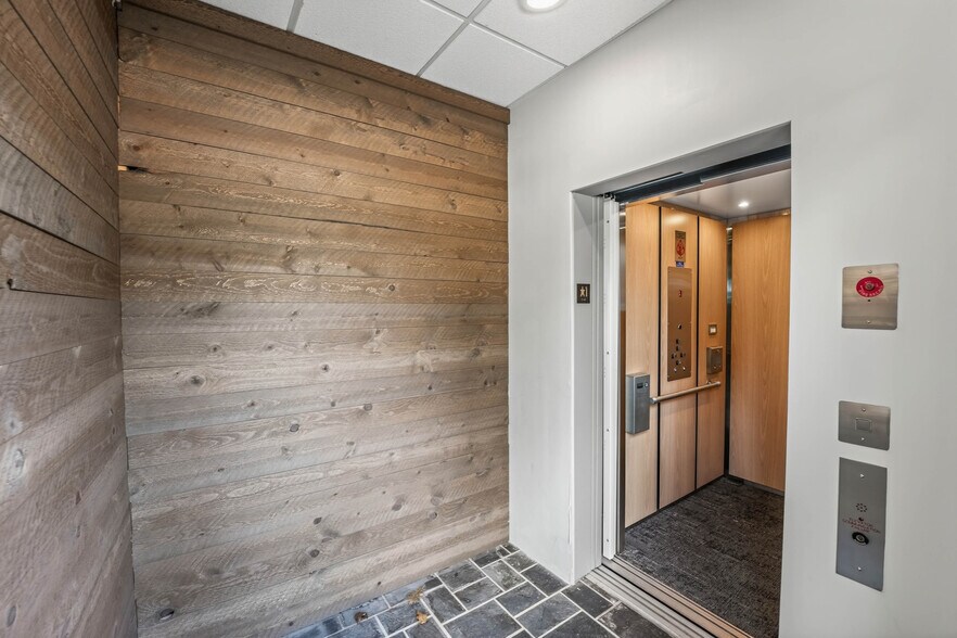 2765 S Main St, Kennesaw, GA à louer - Photo de l’immeuble – Image 3 sur 24