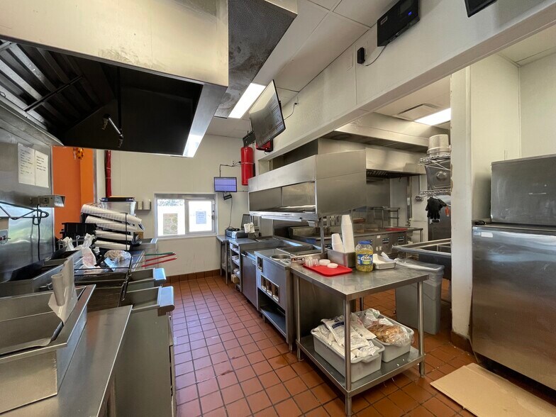 1215-1219 W Russell Ave, Bonham, TX à vendre - Photo intérieure – Image 3 sur 5