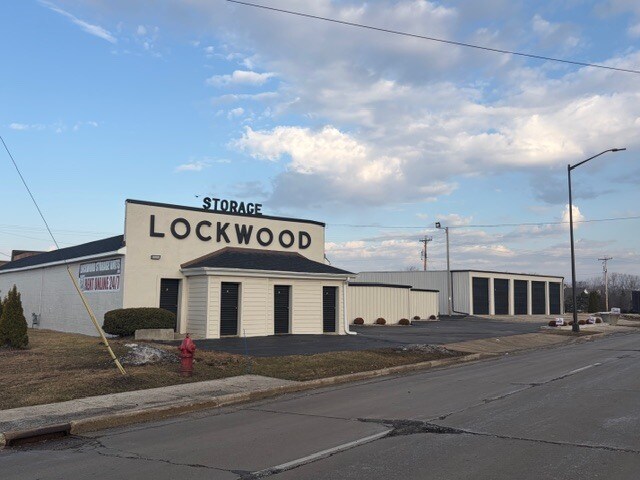 1552 22nd Ave, Kenosha, WI à vendre - Photo principale – Image 1 sur 4