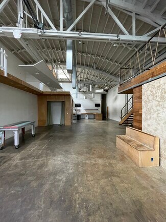 Plus de détails pour 1205-1227 SE Stark St, Portland, OR - Local d'activités à louer