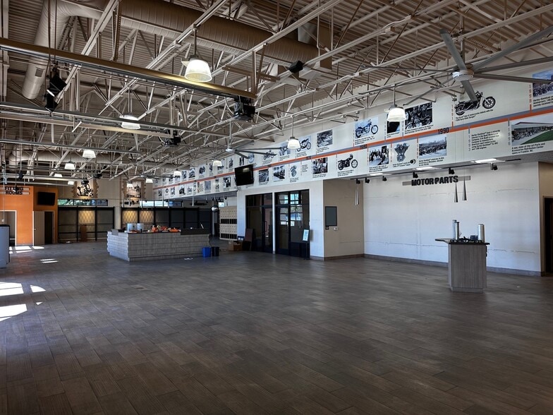 7503 E 22nd St, Tucson, AZ à louer - Hall d’entrée – Image 2 sur 7
