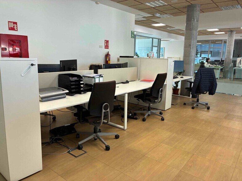 Bureau dans Alcobendas, Madrid à vendre - Photo de l’immeuble – Image 3 sur 18